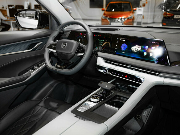 2024 Changan CS75 Plus III, белый, 2900000 рублей - вид 15