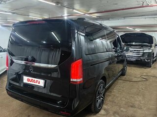 2021 Mercedes-Benz V-Класс Long 220 d длинный III (W447) Рестайлинг, чёрный, 5750000 рублей, вид 4