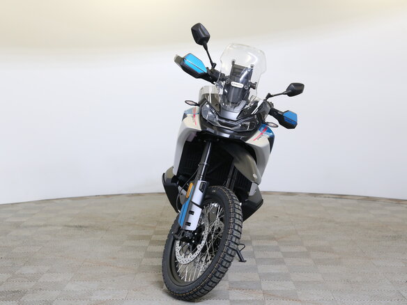 2026 CFMoto 800MT-X, чёрный - вид 8