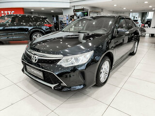 2016 Toyota Camry VII (XV50) Рестайлинг, серый, 1680000 рублей, вид 1