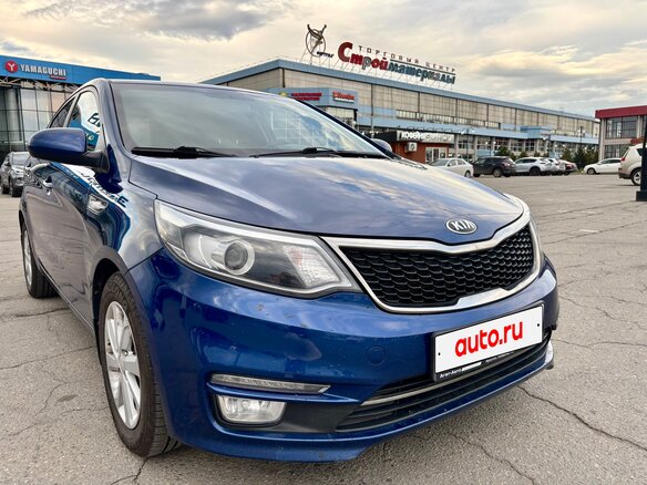 2016 Kia Rio III Рестайлинг, синий, 1100000 рублей - вид 3