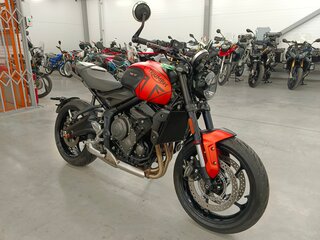 Triumph Trident 660