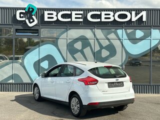 2015 Ford Focus III Рестайлинг, белый, 1050000 рублей, вид 3