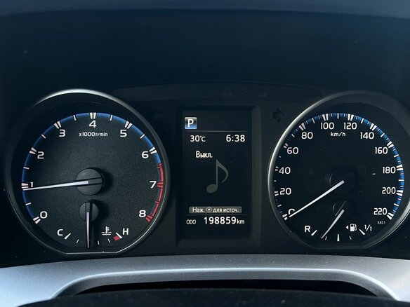 2017 Toyota RAV4 IV (XA40) Рестайлинг, белый - вид 13