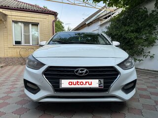 2017 Hyundai Solaris I Рестайлинг, белый, 830000 рублей, вид 2