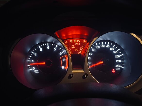 2011 Nissan Juke I, чёрный - вид 8