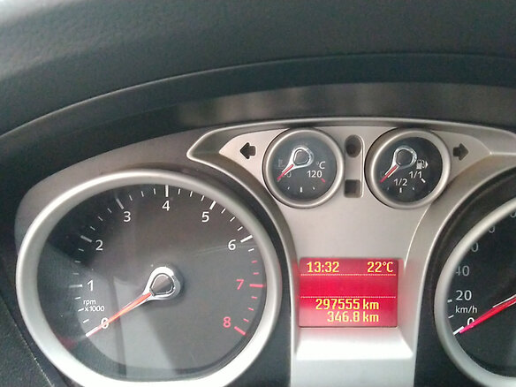 2010 Ford Focus II Рестайлинг, серебристый, 400000 рублей - вид 8