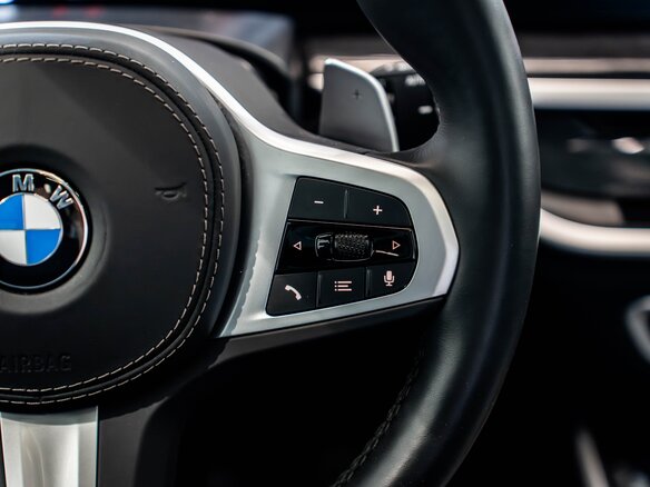 2025 BMW X5 40i IV (G05/G18) Рестайлинг, серый - вид 15