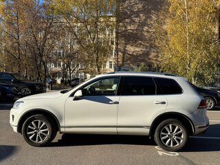 2016 Volkswagen Touareg II Рестайлинг, белый, 3200000 рублей, вид 2