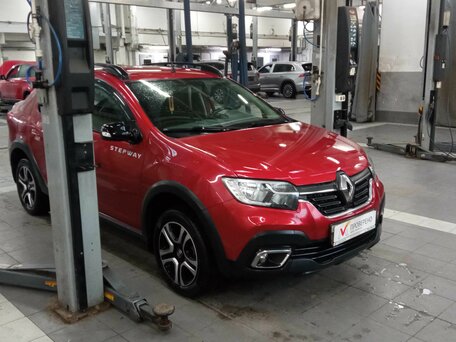 2020 Renault Logan Stepway II Рестайлинг, красный, 1049000 рублей, вид 2