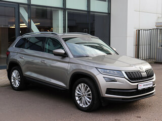 2020 Skoda Kodiaq I, коричневый, 3247000 рублей, вид 3