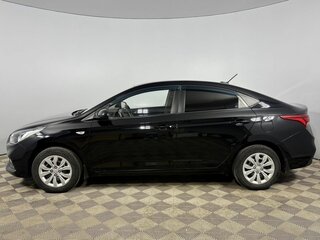 2018 Hyundai Solaris II, чёрный, 1230000 рублей, вид 2