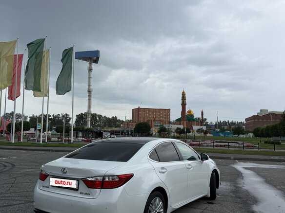 2014 Lexus ES 250 VI, белый, 2330000 рублей - вид 3