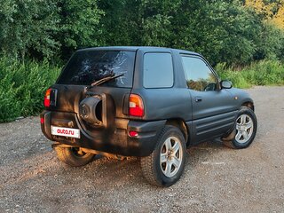 1996 Toyota RAV4 I (XA10), красный, 380000 рублей, вид 4