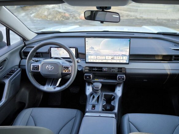 2026 Toyota RAV4 VI (XA60), белый, 4440000 рублей - вид 19