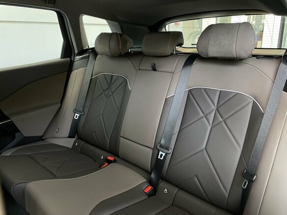 2025 BMW X3 Long 30L xDrive IV (G45/G48), серый, 7290000 рублей - вид 12