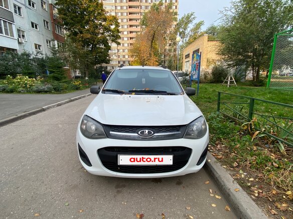 2015 Lada (ВАЗ) Kalina II, белый, 300000 рублей - вид 1
