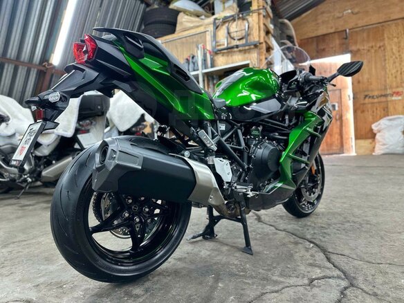 2022 Kawasaki Ninja H2 SX, чёрный, 1790000 рублей - вид 4