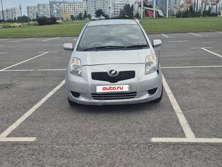 2005 Toyota Vitz II (XP90), серый, 530000 рублей, вид 2