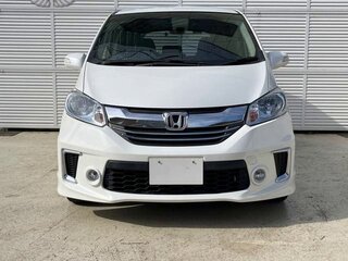 2015 Honda Freed I Рестайлинг 2, белый, 833000 рублей, вид 3