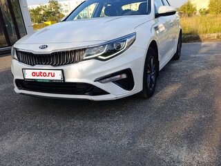 2018 Kia Optima IV Рестайлинг, белый, 1600000 рублей, вид 2