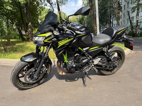 2020 Kawasaki Z 650, чёрный, 600000 рублей, вид 1