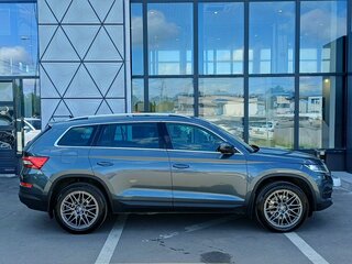 2017 Skoda Kodiaq I, серый, 1879000 рублей, вид 4