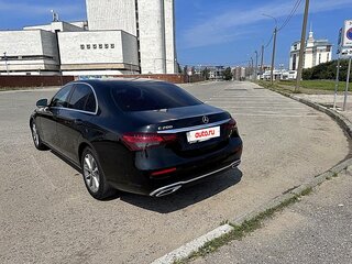 2021 Mercedes-Benz E-Класс 260 L V (W213, S213, C238) Рестайлинг, чёрный, 3500000 рублей, вид 5