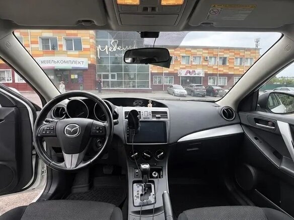 2012 Mazda 3 II (BL) Рестайлинг, белый, 950000 рублей - вид 9