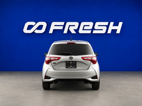 2018 Toyota Vitz III (XP130) Рестайлинг 2, серый, 999654 рублей, вид 4
