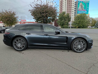 2019 Porsche Panamera 4 Sport Turismo II, серый, 7500000 рублей, вид 4