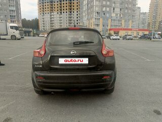 2013 Nissan Juke I, красный, 850000 рублей, вид 3