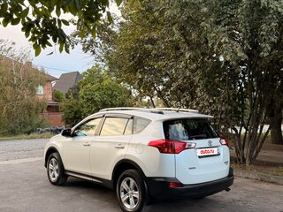 2013 Toyota RAV4 IV (XA40), белый, 1850000 рублей, вид 5