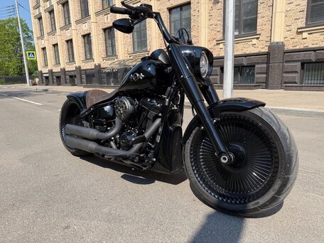 2021 Harley-Davidson Fat Boy, чёрный, 9800000 рублей, вид 1