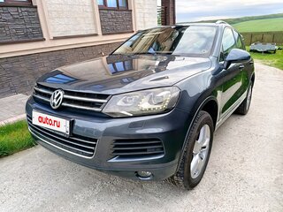 2011 Volkswagen Touareg II, серый, 1570000 рублей, вид 2