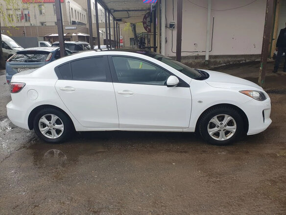 2012 Mazda 3 II (BL) Рестайлинг, белый, 1130000 рублей - вид 2