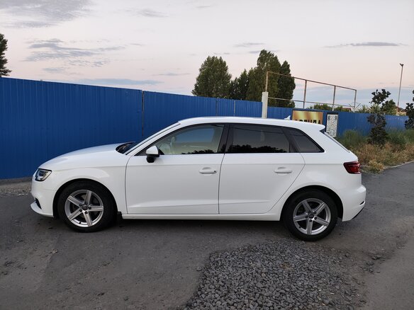 2016 Audi A3 III (8V) Рестайлинг, белый, 1845000 рублей - вид 9