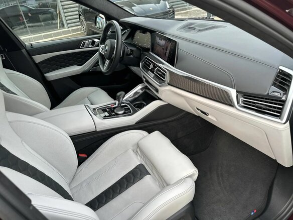 2020 BMW X6 M Competition III (F96), фиолетовый, 11550000 рублей - вид 27