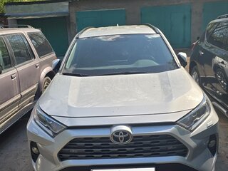 2021 Toyota RAV4 V (XA50), серый, 3350000 рублей, вид 1