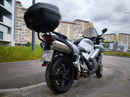 2006 Honda VFR 800, серебристый, 430000 рублей, вид 4