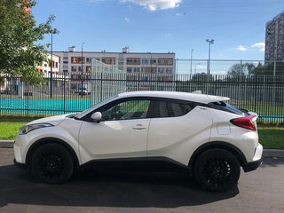 2017 Toyota C-HR I, белый, 2000000 рублей, вид 5
