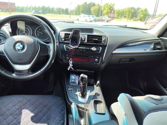 2011 BMW 1 серии 118i II (F20/F21), синий, 1100000 рублей - вид 4