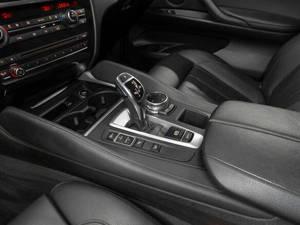 2016 BMW X6 30d II (F16), серый, 3590000 рублей - вид 12