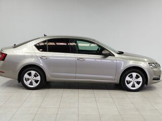 2020 Skoda Octavia III (A7) Рестайлинг, коричневый, 2108000 рублей, вид 4