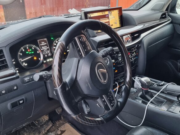 2018 Lexus LX 570 III Рестайлинг 2, чёрный, 8500000 рублей - вид 6