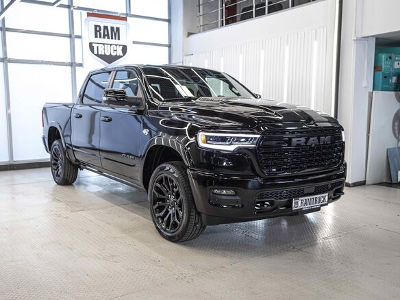 2026 Ram 1500 Crew Cab eTorque V Рестайлинг, чёрный, 11478302 рублей - вид 3