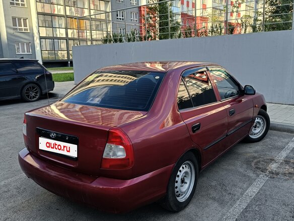 2005 Hyundai Accent ТагАЗ II, красный, 395000 рублей - вид 4