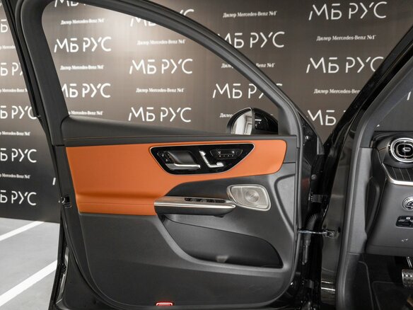2026 Mercedes-Benz GLC Coupe 300 II (C254), чёрный, 10212000 рублей - вид 8