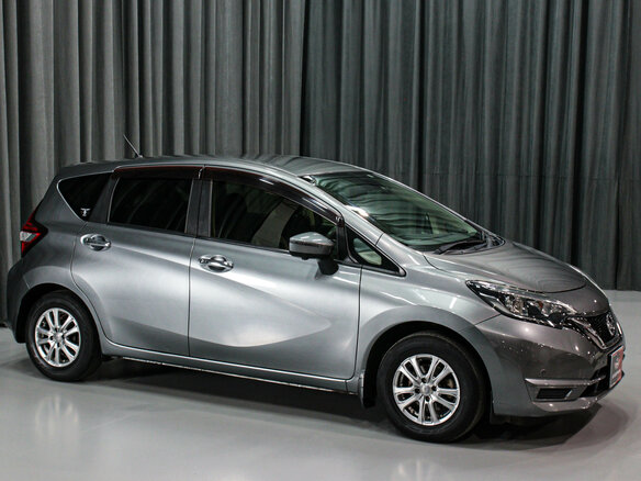 2017 Nissan Note II Рестайлинг, серый, 980000 рублей - вид 5