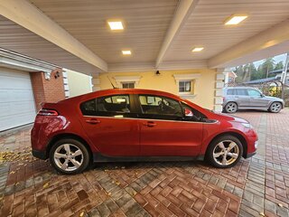 2012 Chevrolet Volt I, пурпурный, 1300000 рублей, вид 4